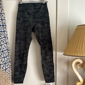 Hawthorne yoga leggings camo